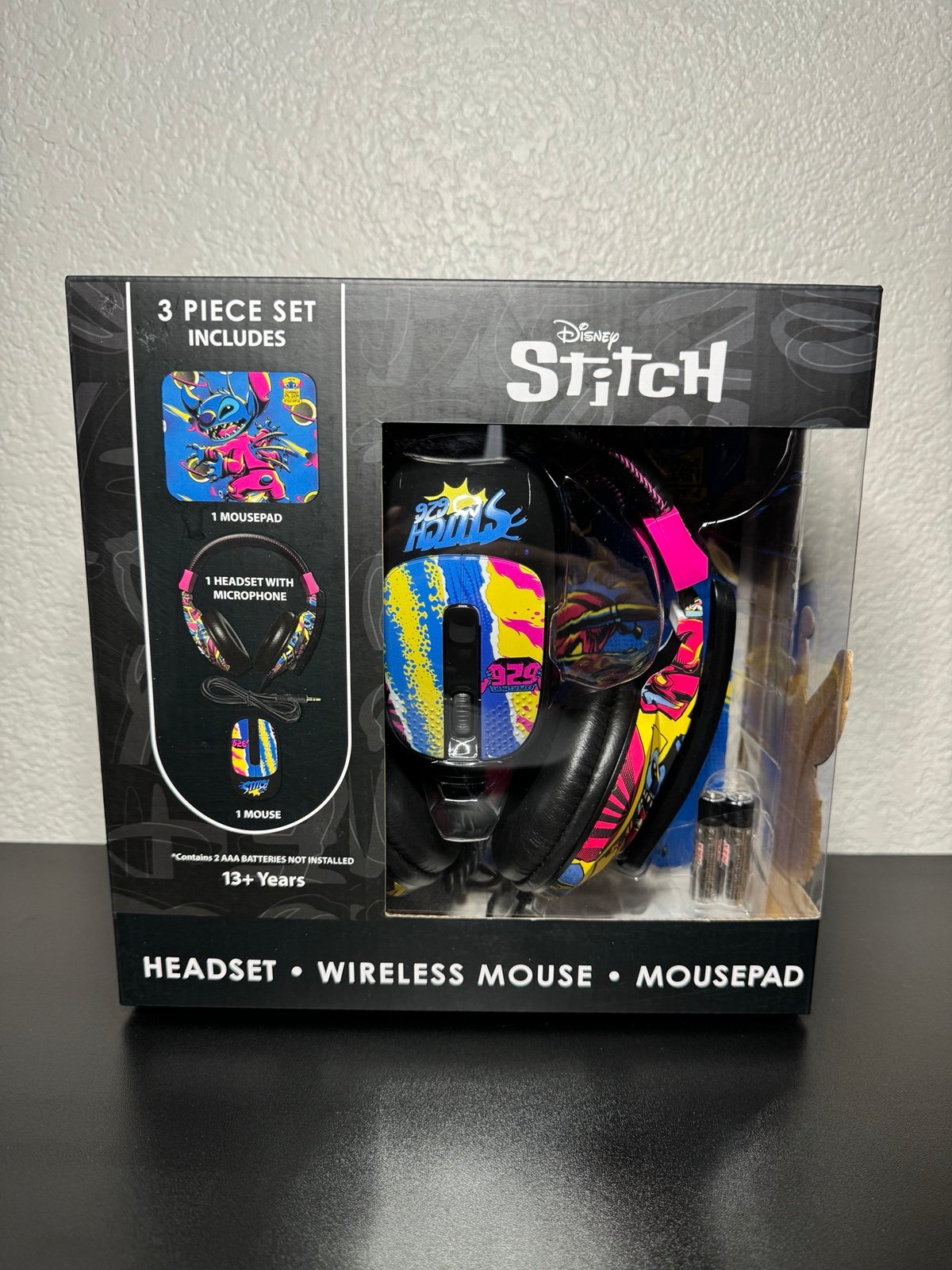 NEW DISNEY LILO & STITCH Headset / Wireless Mouse / Mousepad