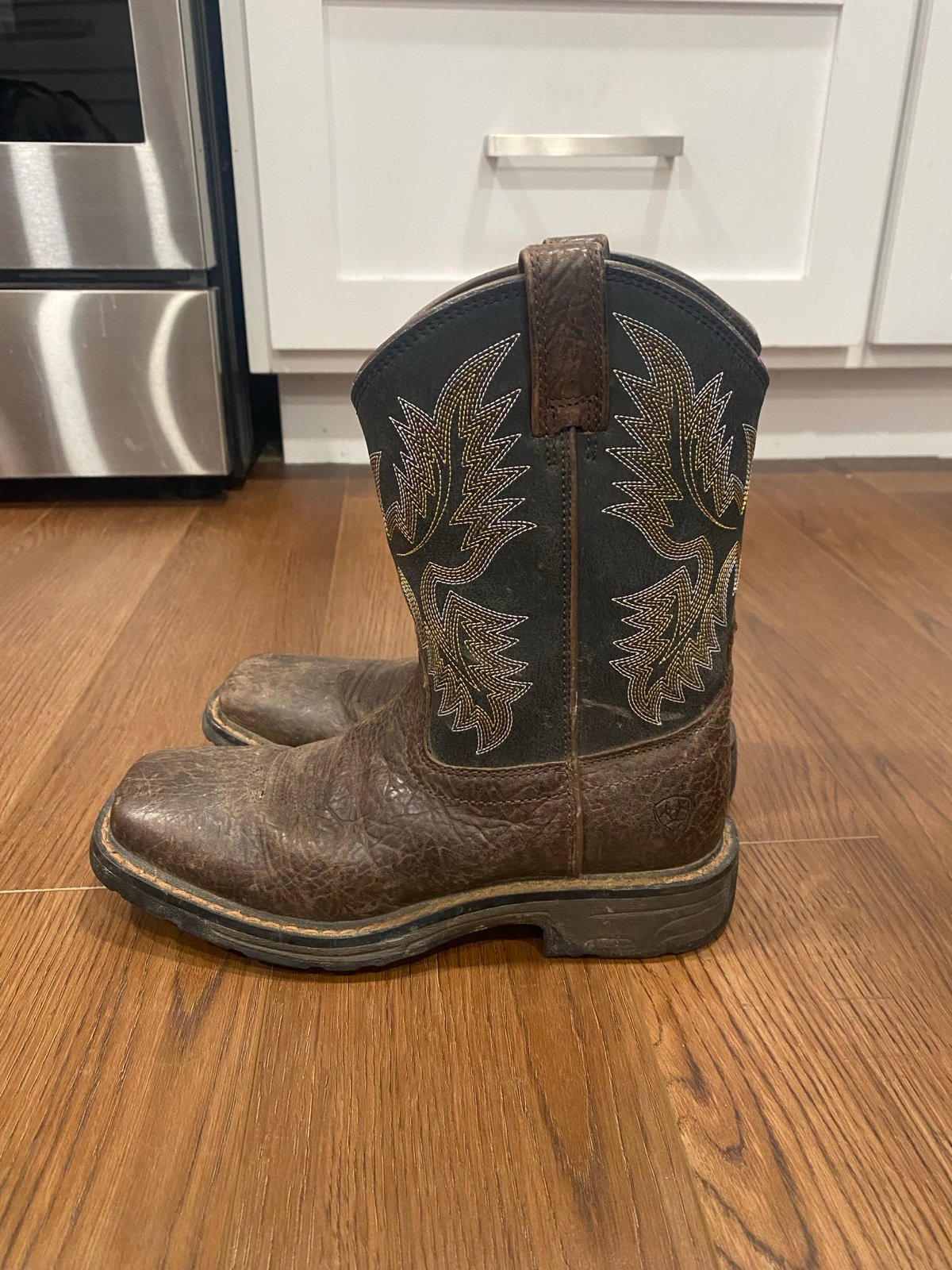 Ariat WorkHog Square Toe Cowboy Boots - Youth Size 1