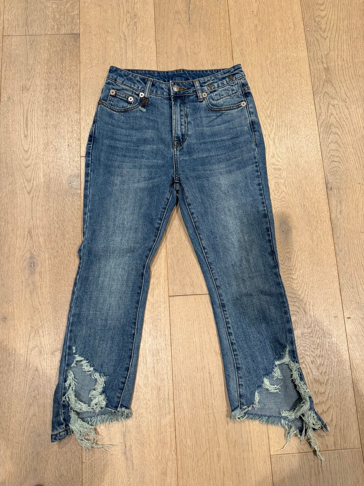 R13 Frayed Hem Distressed Cropped jeans Size 26 made Italy * free shipping