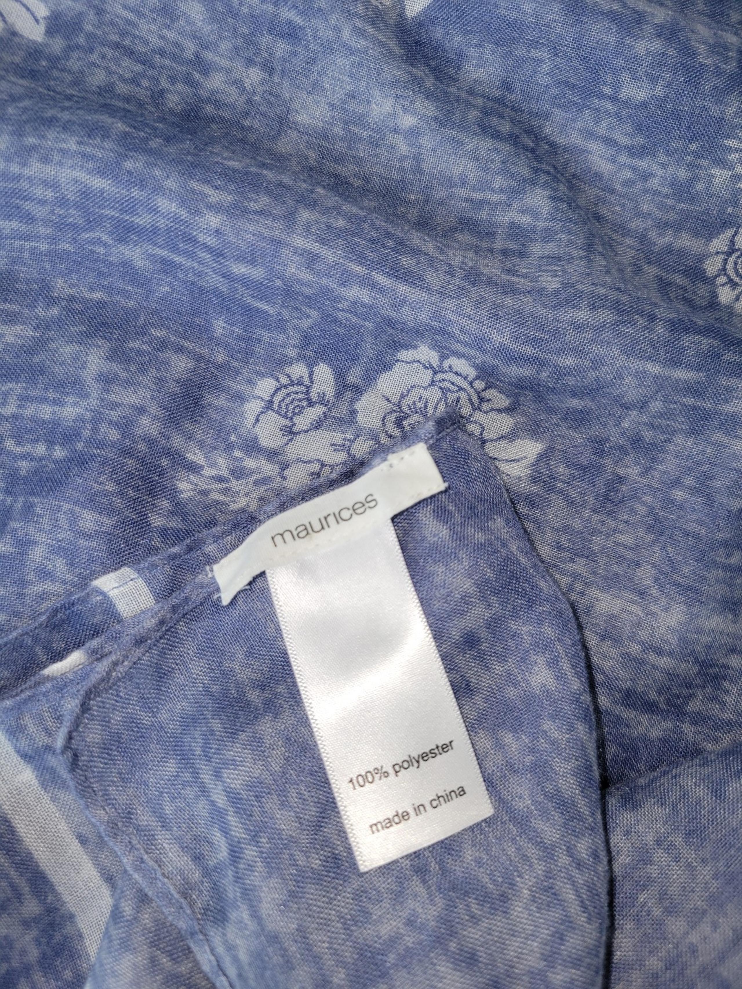 Maurices scarf