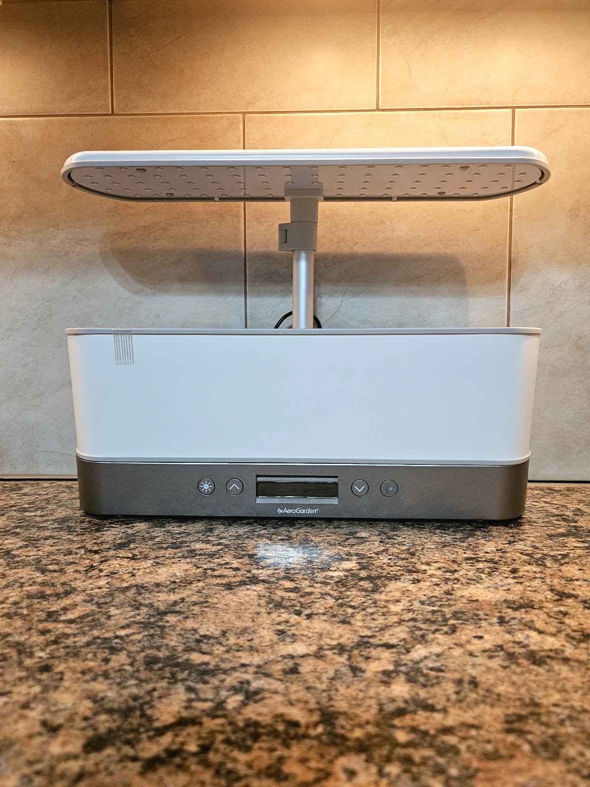AeroGarden Harvest Elite Slim