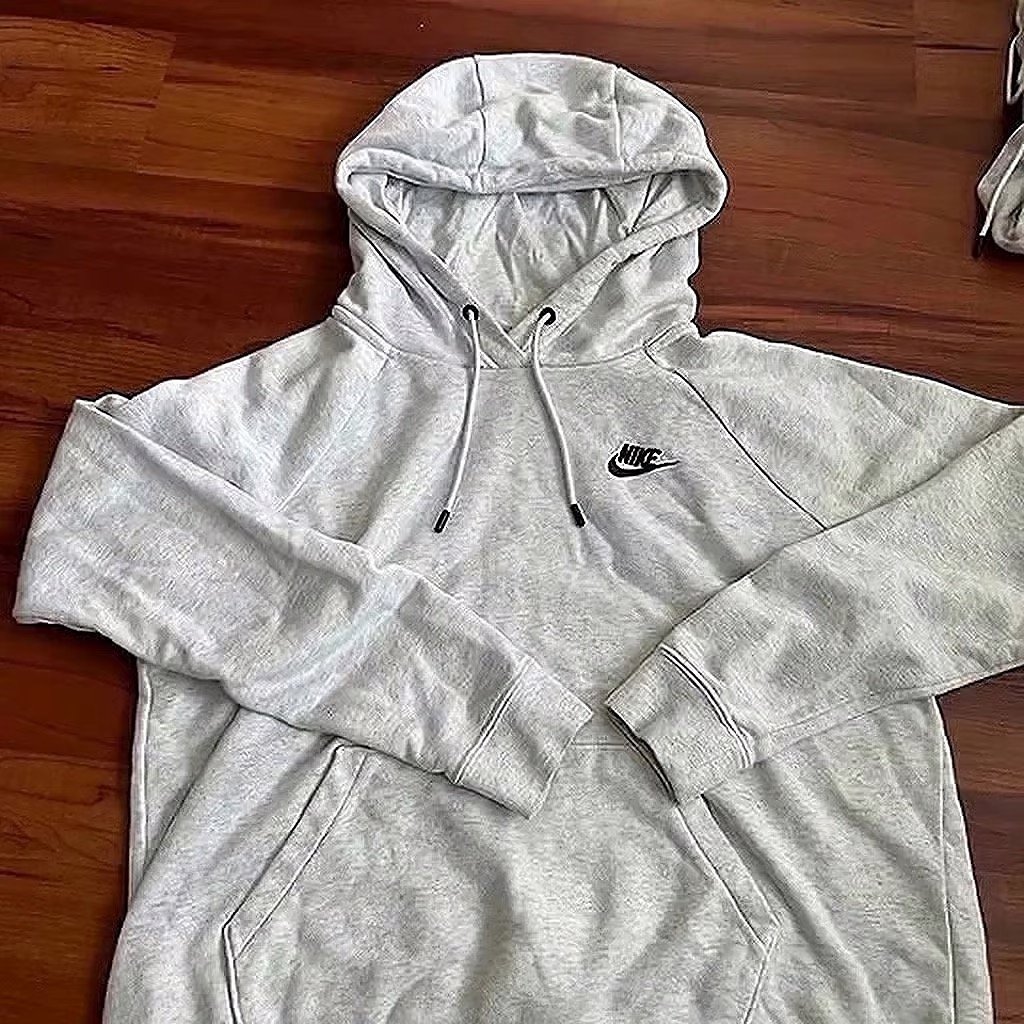 Nike Sportswear Essential Women's Fleece Pullover Hoodie