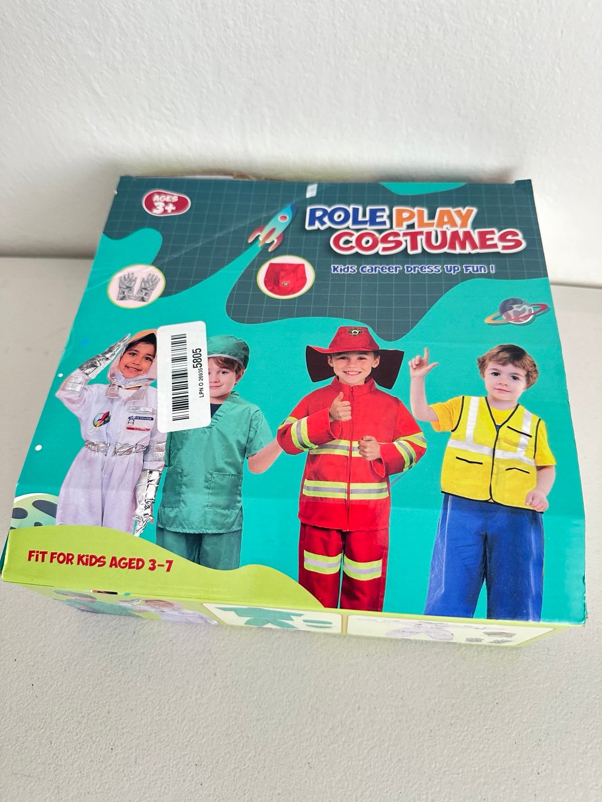 LOYO Kids Role Play Dress Up Clothes for 3-7 Years Old Play