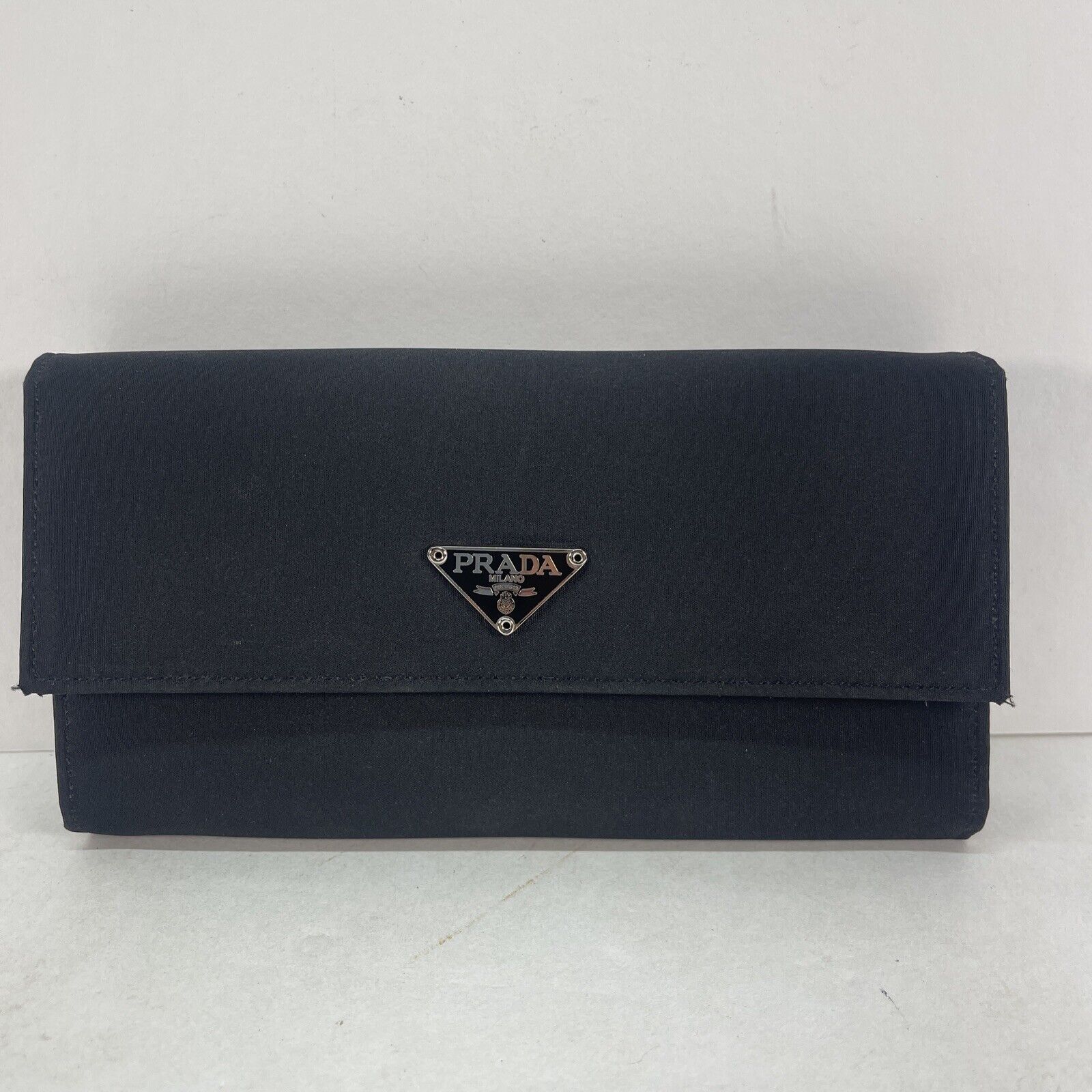 PRADA Triangular Logo Plate Bifold Long Wallet Saffiano