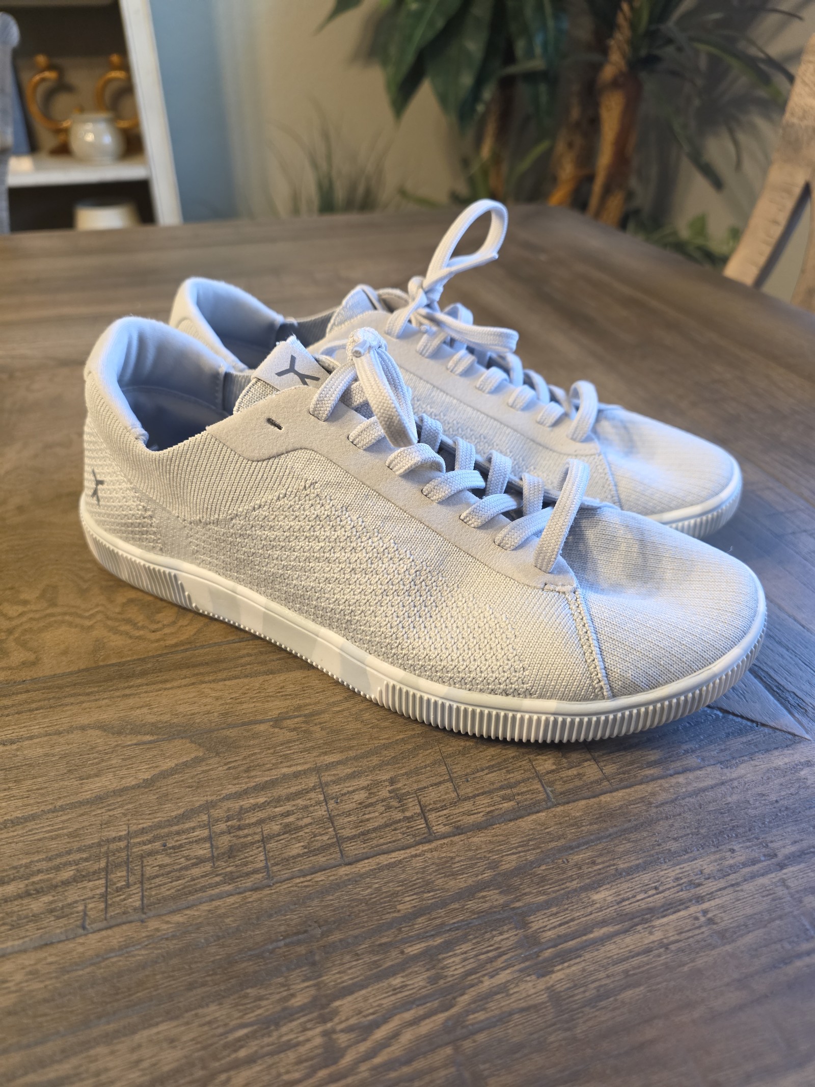 Flux Footwear Adapt Knit Trainer size 9 women