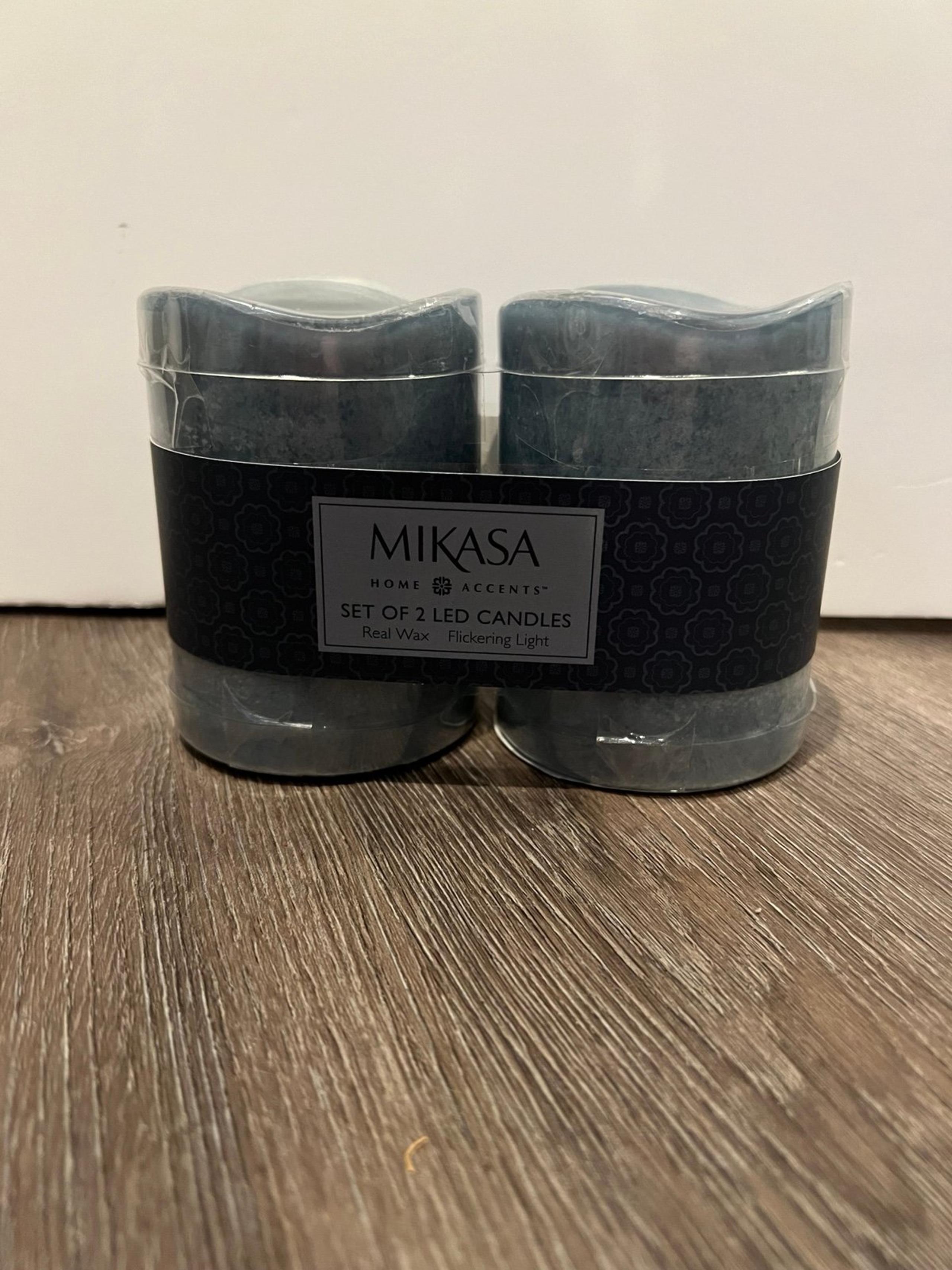 Pretty Mikasa Set of 2 LED Candles with Flickering Light- NIB
