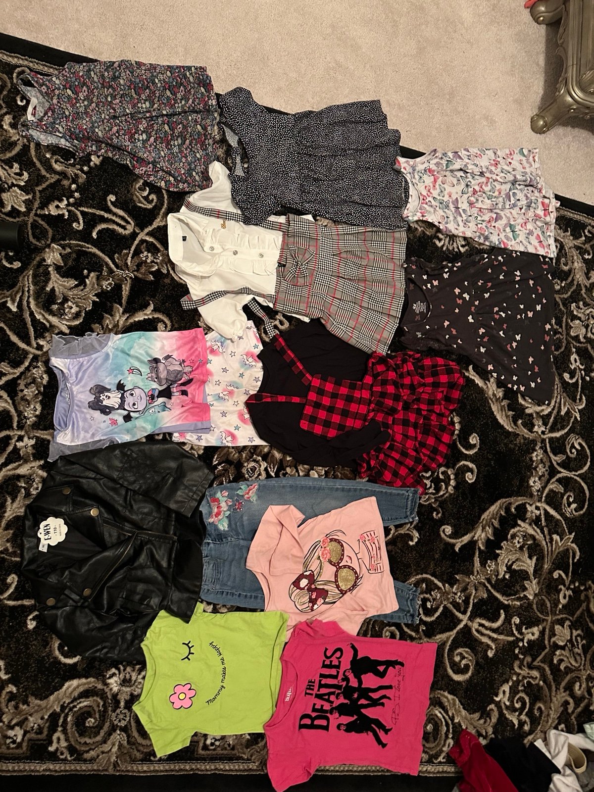 ￼ girls clothes T2-3