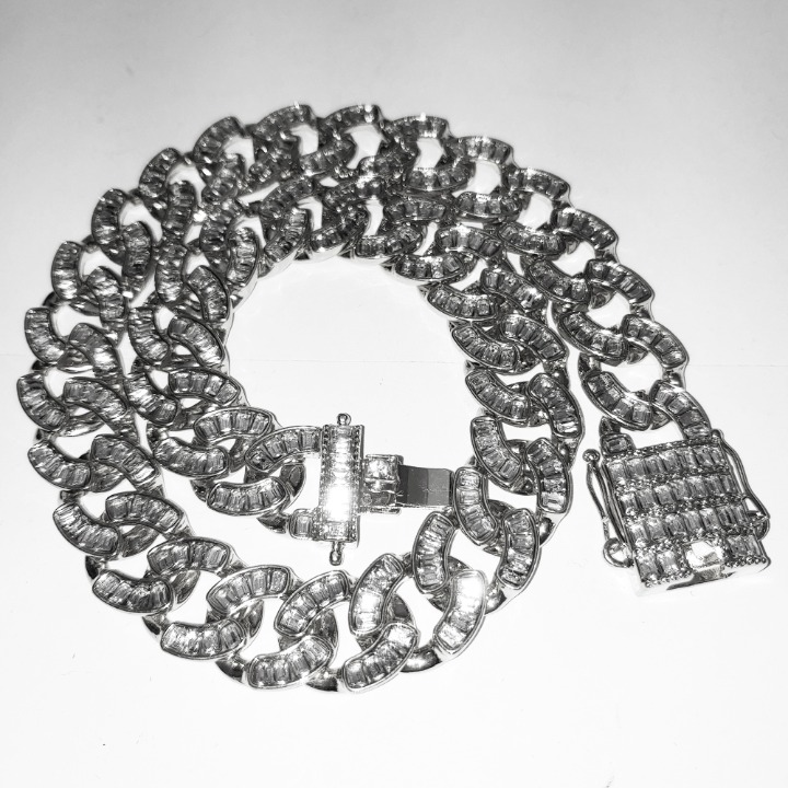 18 Thick Crystal Box Lock Cuban Chain