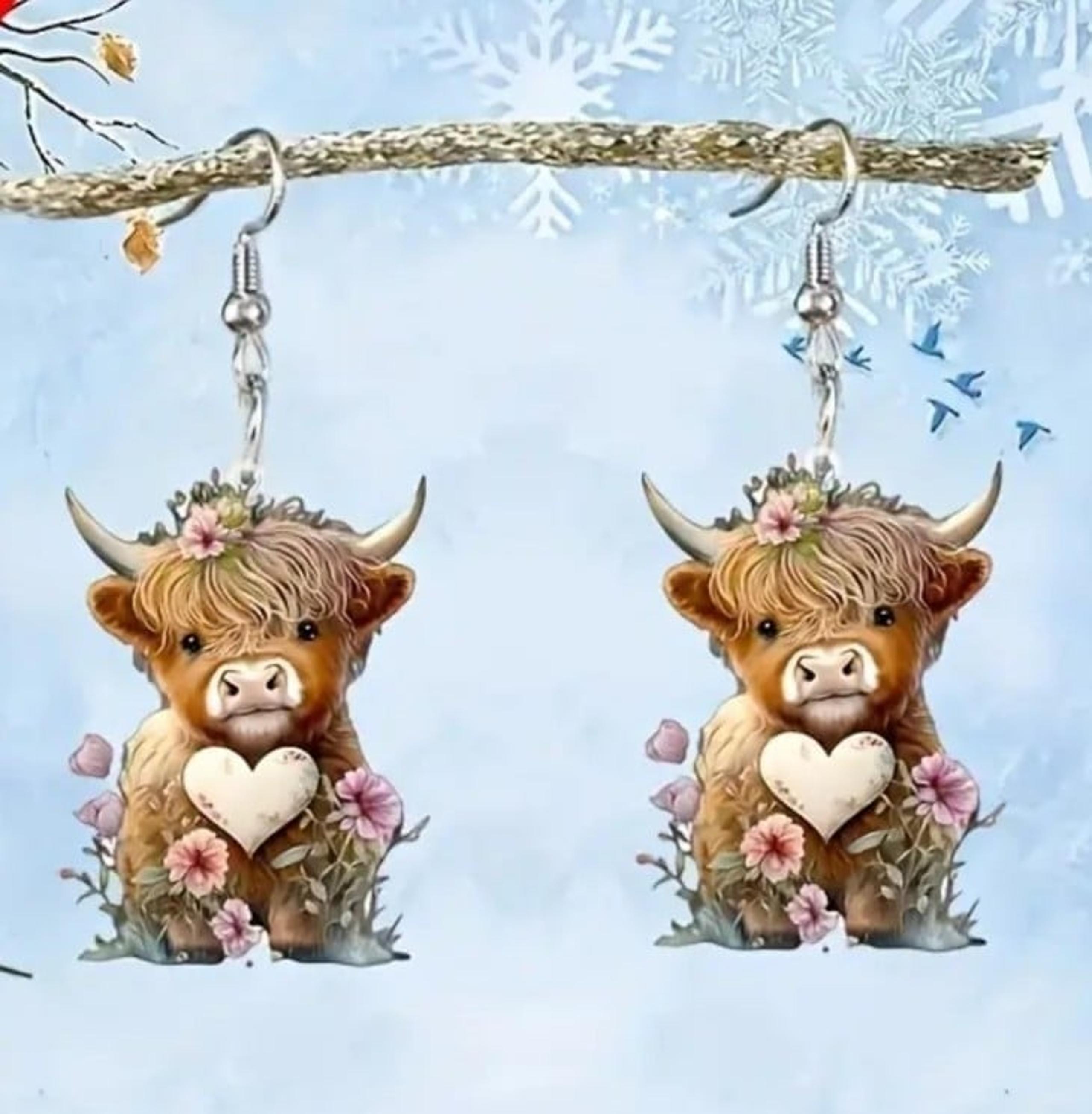 Highland Cow 2 Dimensional Acrylic Earrings Brand New
