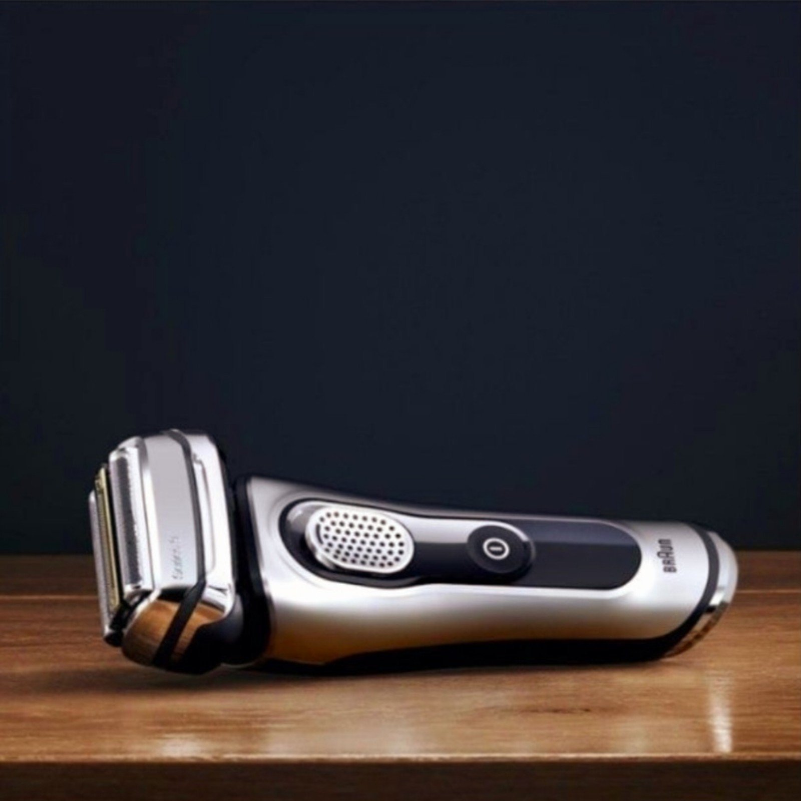 braun series 9 electric shaver