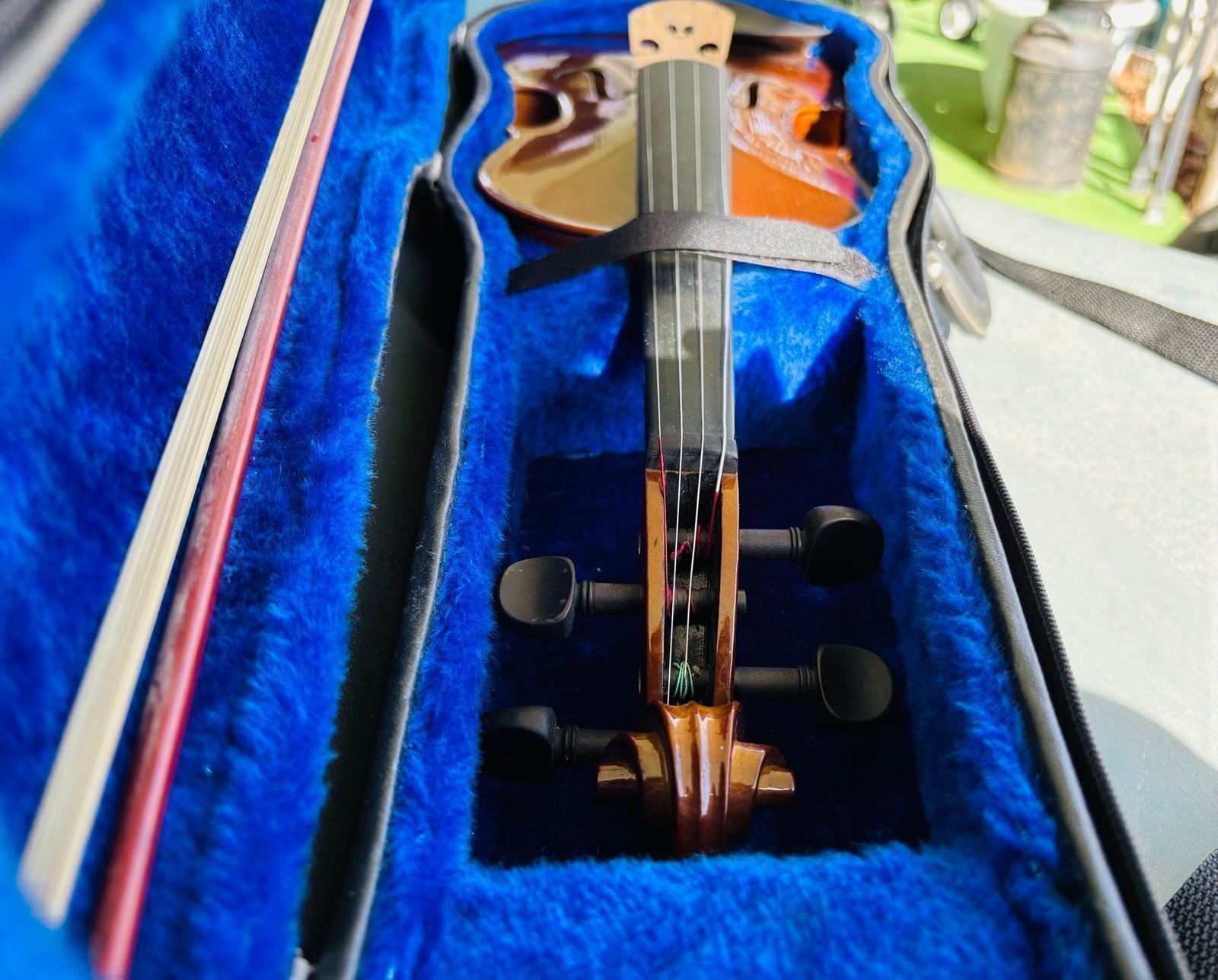 Bestler Violin - Size 4/4 With Bow and Hard Case