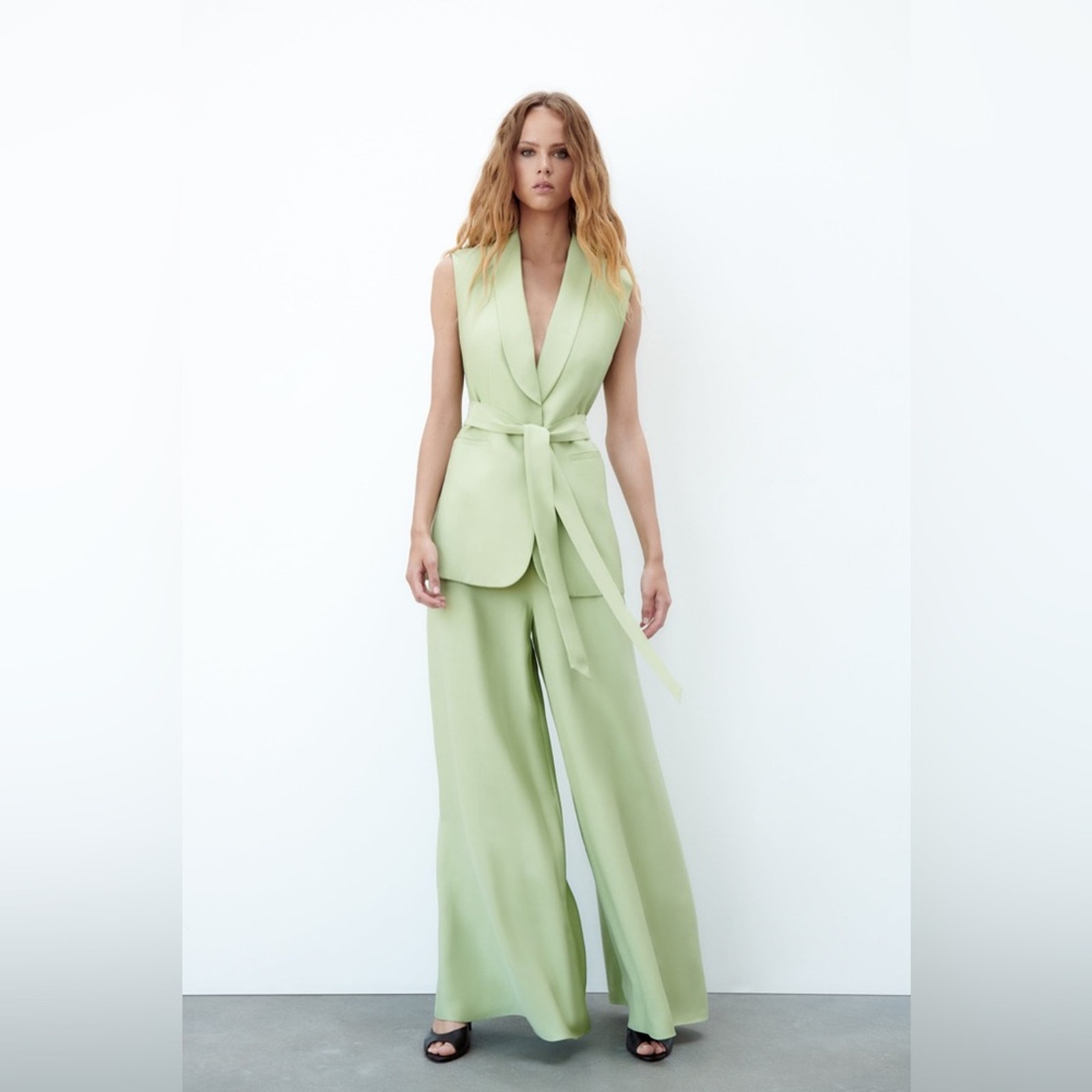 ZARA HIGH-WAISTED WIDE LEG PANTS PASTEL GREEN NWT