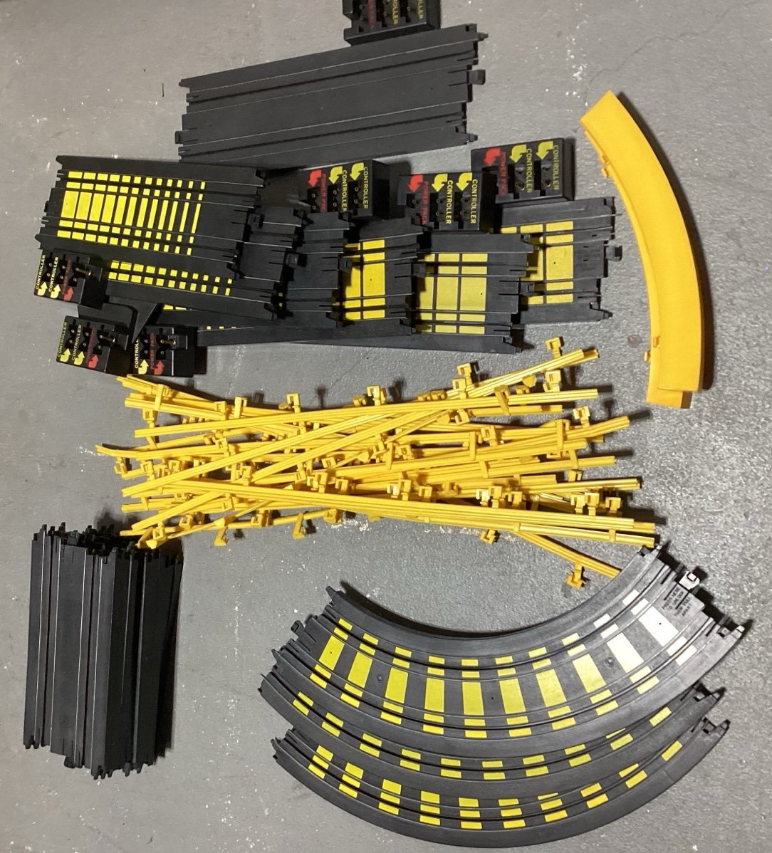 Slot Car Huge LOT of Track Some Vintage Pieces Great Condition Approx. 25 lbs