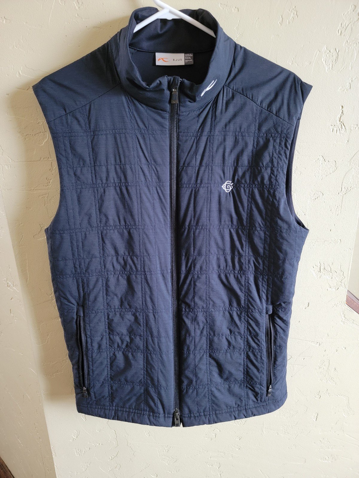 Mens KJUS black Rowan insulated vest size XL