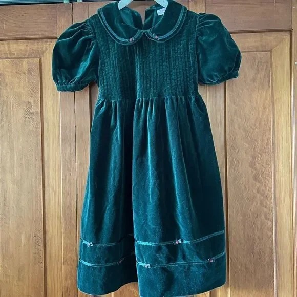 Sophie Dess Green Velvet Smocked roses Dress Girl 4t