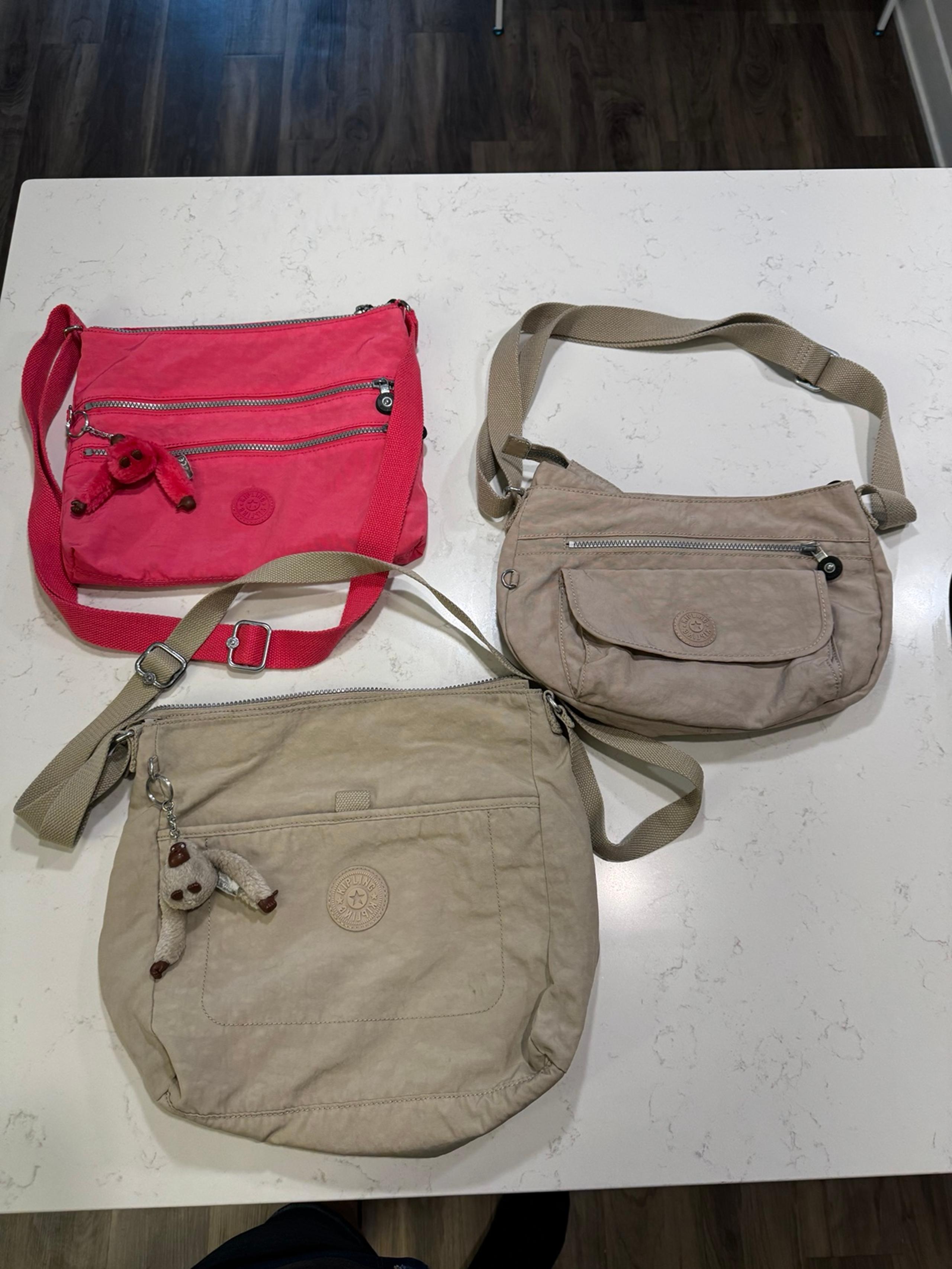 Kipling Lot Of 3Crossbody Bags Beige and Pink Keyring, Multi-pockets