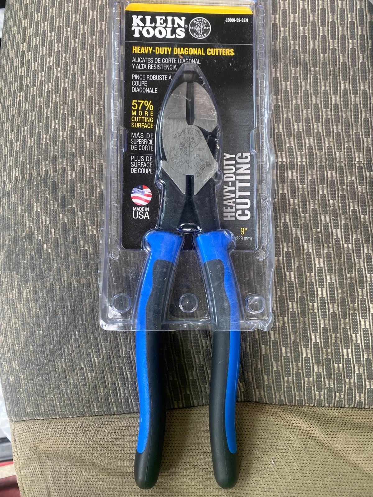 Klein Tools 9 Diagonal Cutting Pliers Heavy-Duty Journeyman (J2000-59-SEN)