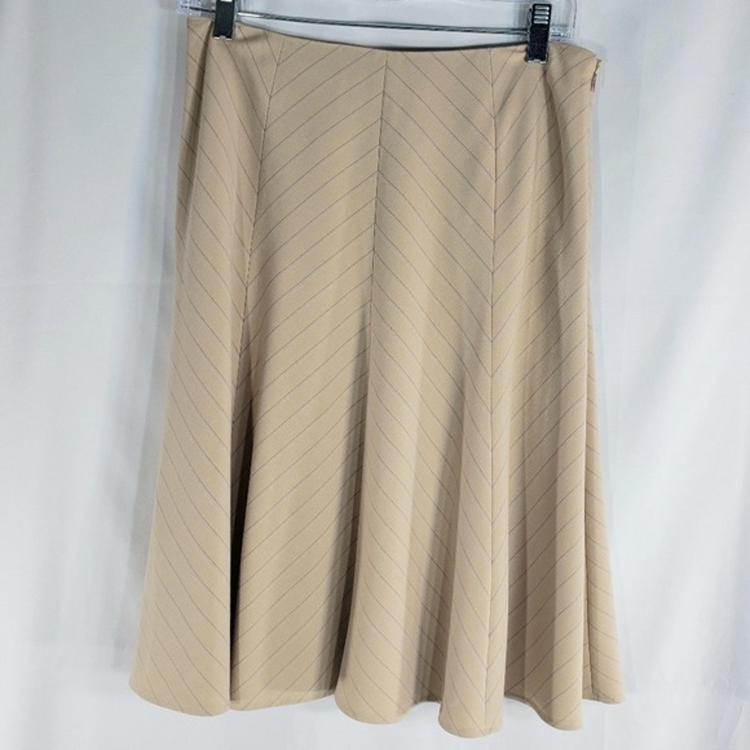Sharagano Atelíer NWOT Tan w/Asymmetrical Stripes A Line / Full Skirt Size 6