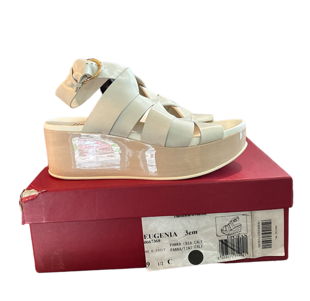 Salvatore Ferragamo Eugenia Platform Sandals White 9.5 New in box