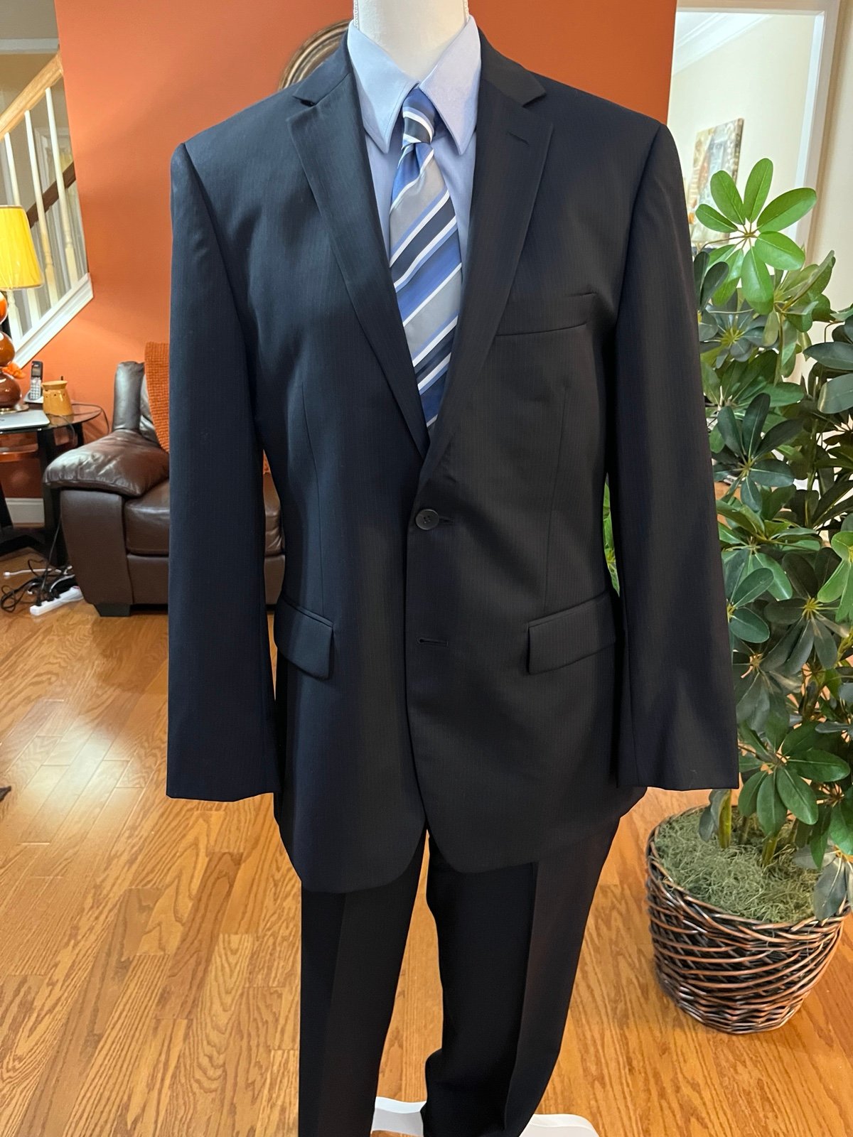 Perry Ellis Portfolio Men’s Suit