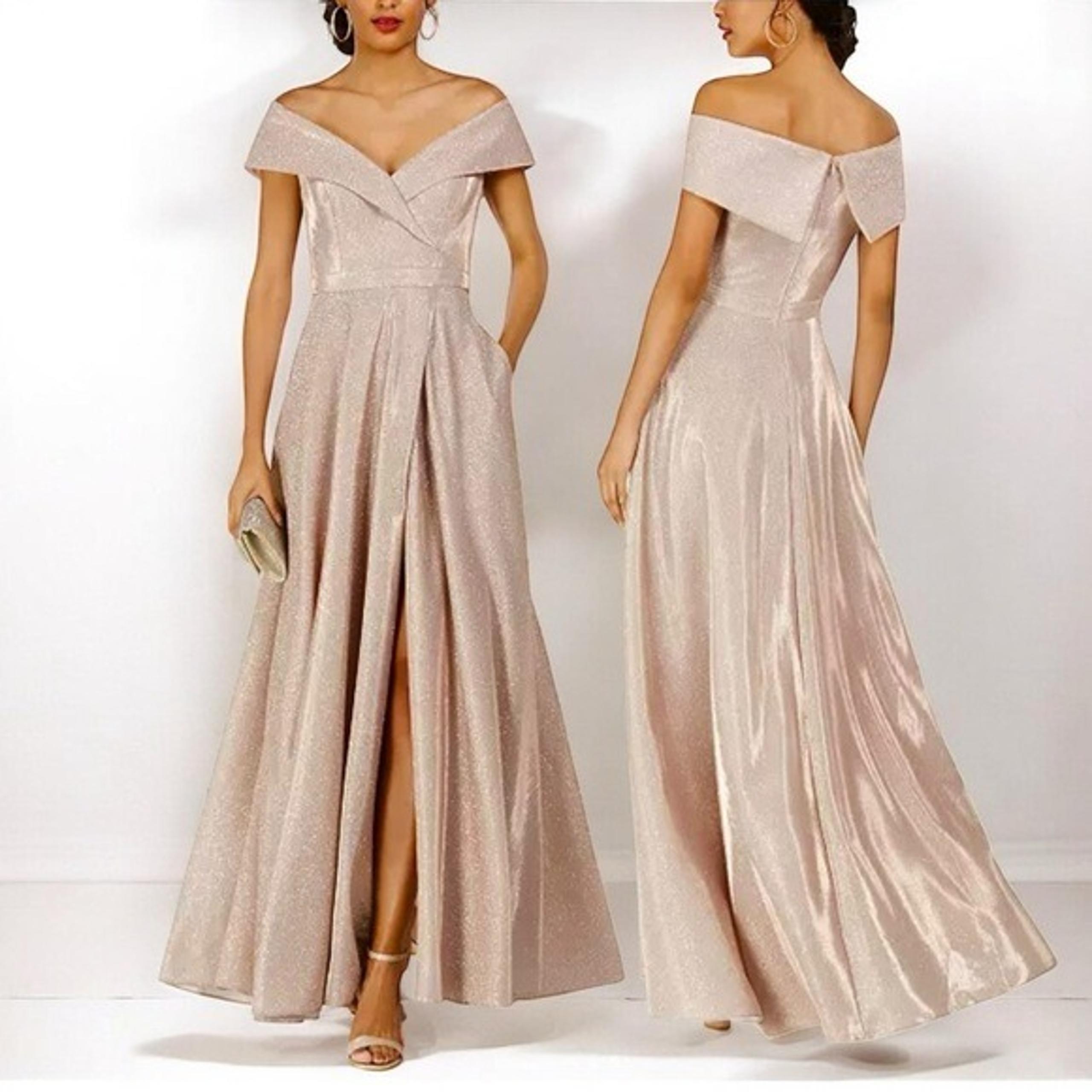 NEW w/tag XSCAPE Off-the-Shoulder Cap Sleeve Glitter Gown Size 20W $330 Retail