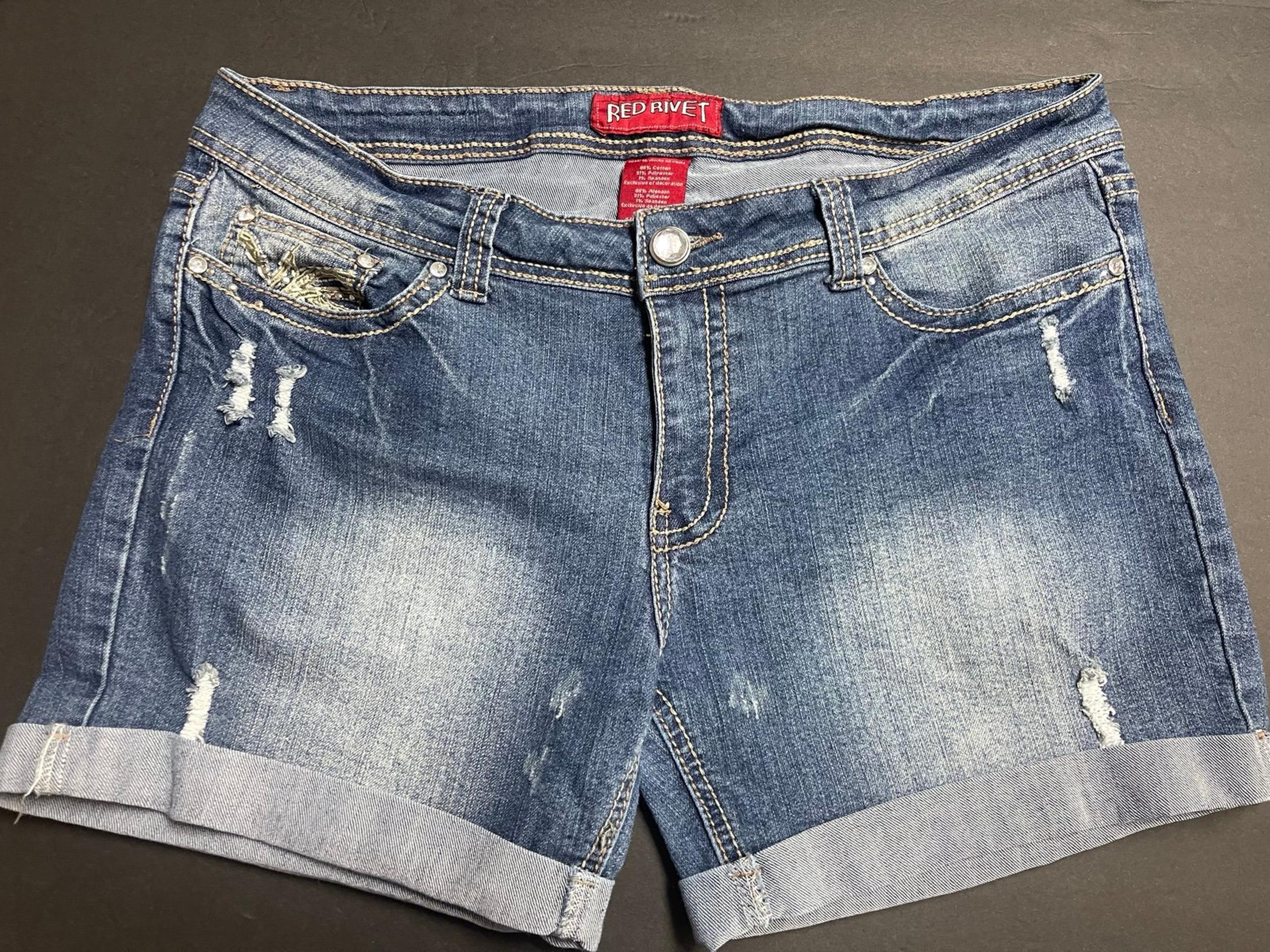 Red Rivet Denim Shorts Size 17