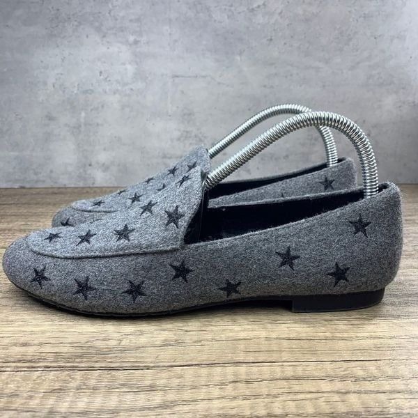 Keneth Cole Reaction “WELTON” Gray/Black Star Embroidered~Fabric Oval Toe Loafe