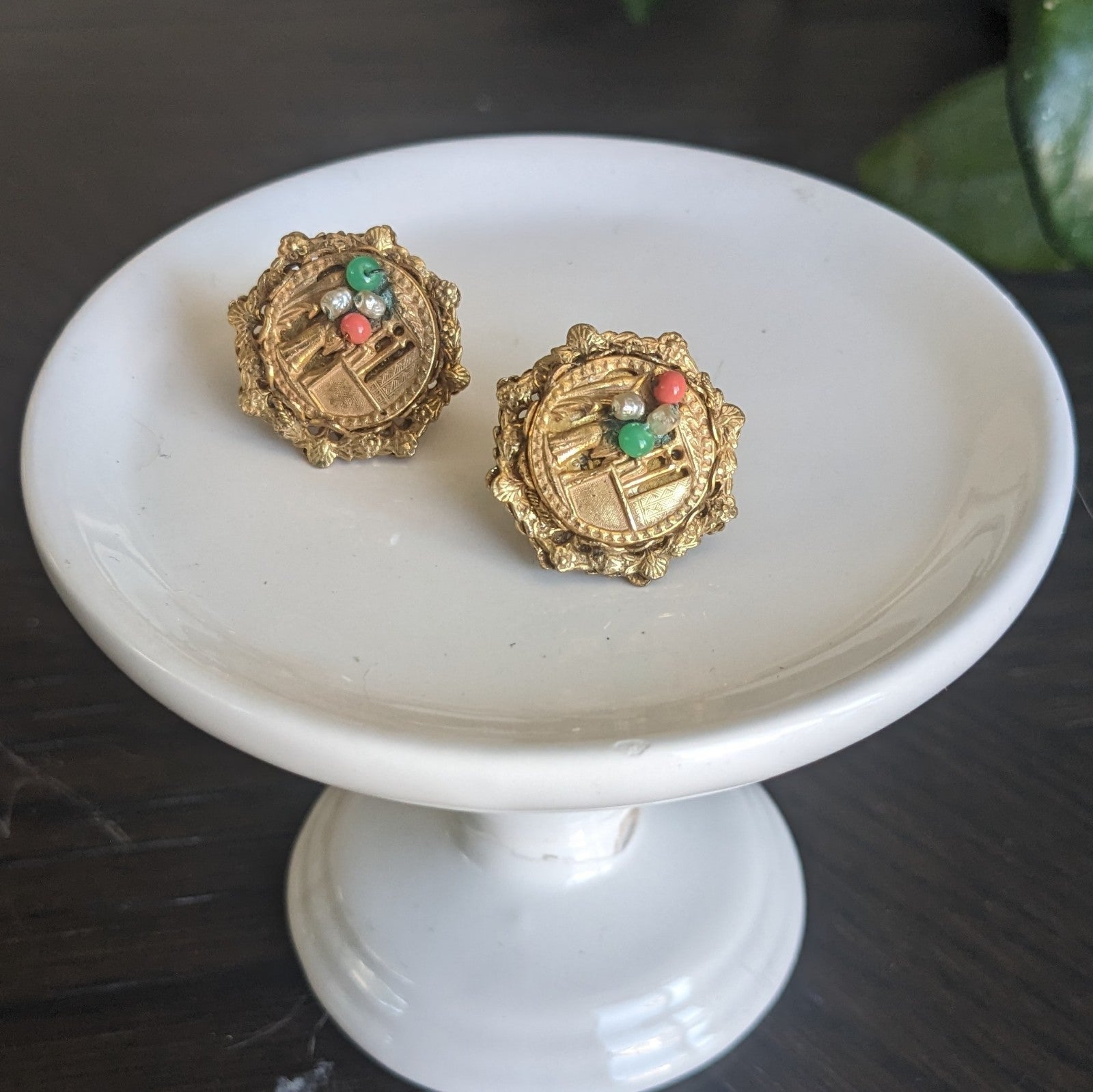 VTG MIRIAM HASKELL CHINOISERIE SCENES PIN & CLIP EARRINGS
