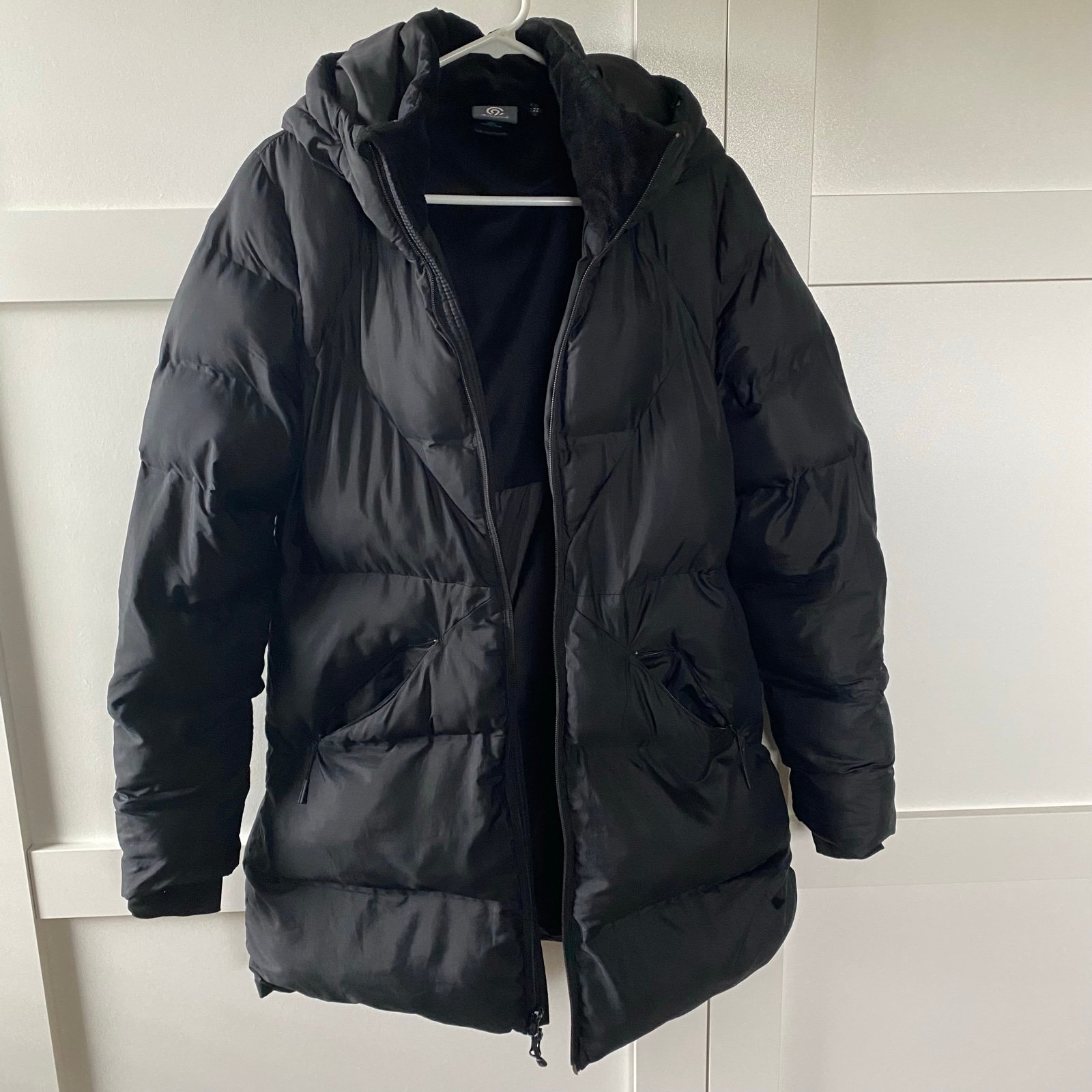 Champion C9 Women’s Black puffer jacket