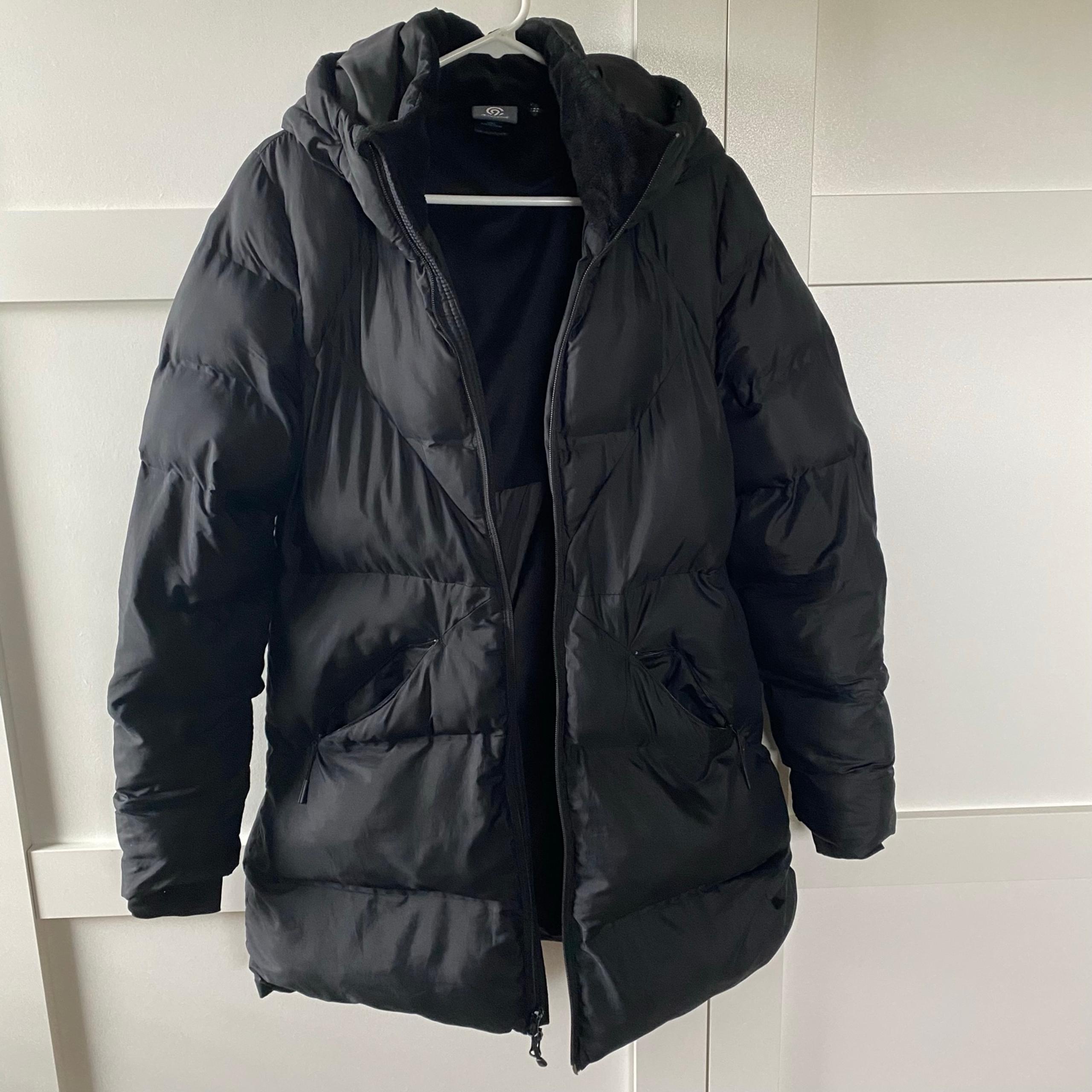 Champion C9 Women’s Black puffer jacket