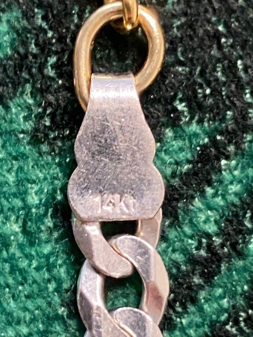 14k White Gold fairgo chain