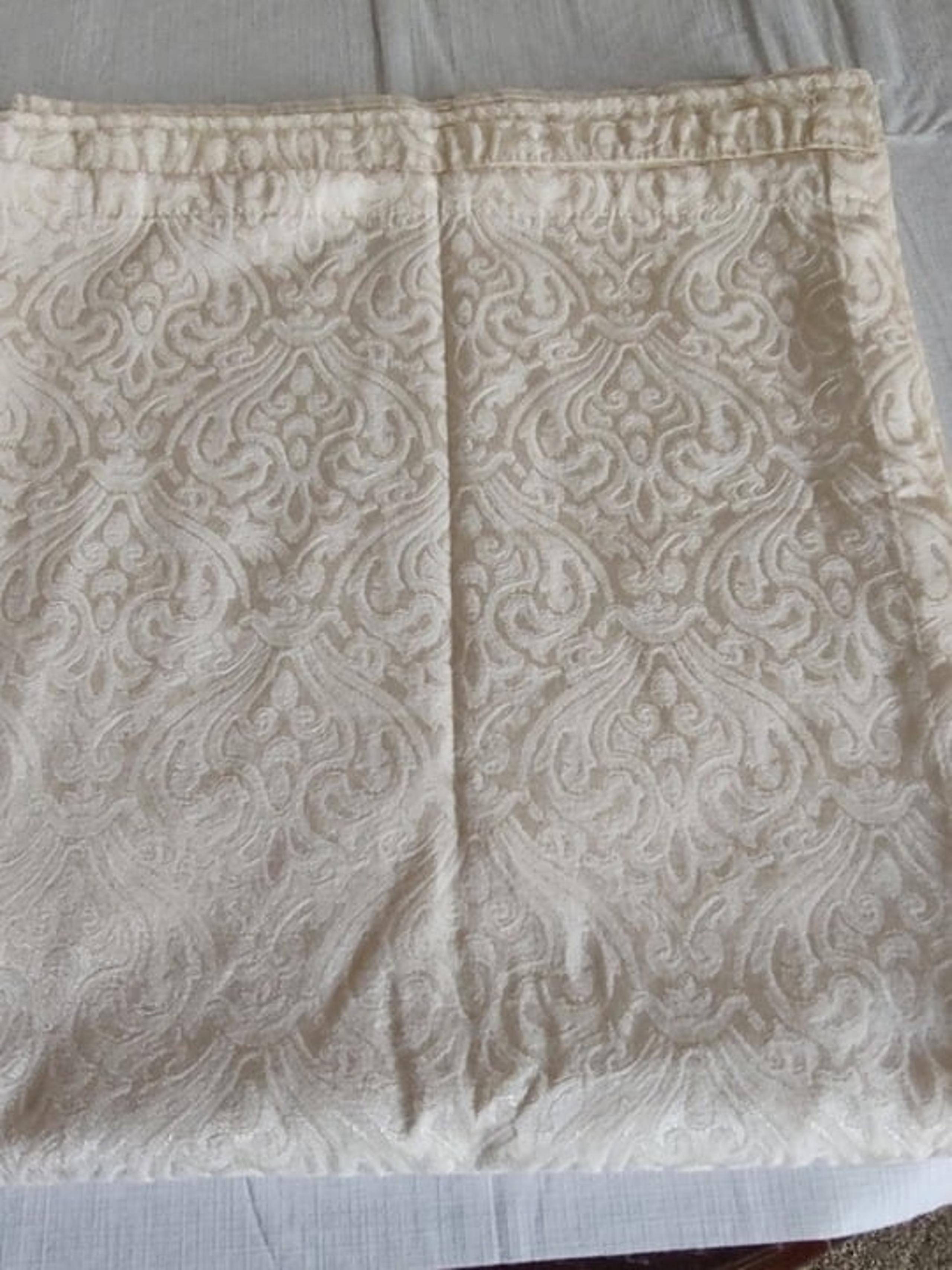 Fabric Shower Curtain-Heavy Damask material-Cream color. Nearly new condition.