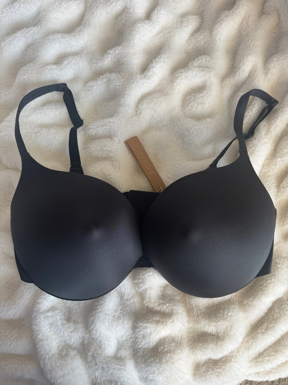 New SKIMS NIPPLE PUSH-UP BRA size 36DD