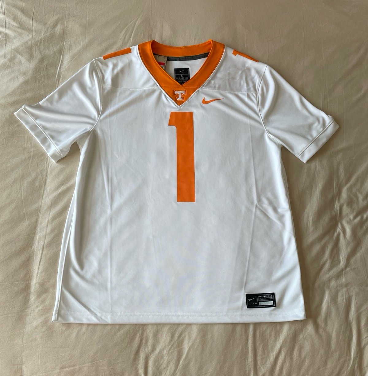 Nike Team Engineered University of Tennessee Football Jersey AO9927-100 Size L