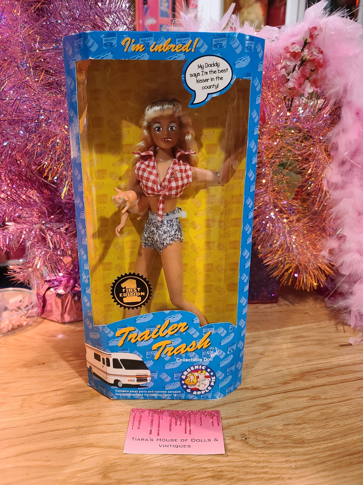 NIB! 1999 ARSNIC & APPLE PIE TRAILER TRASH DOLL!