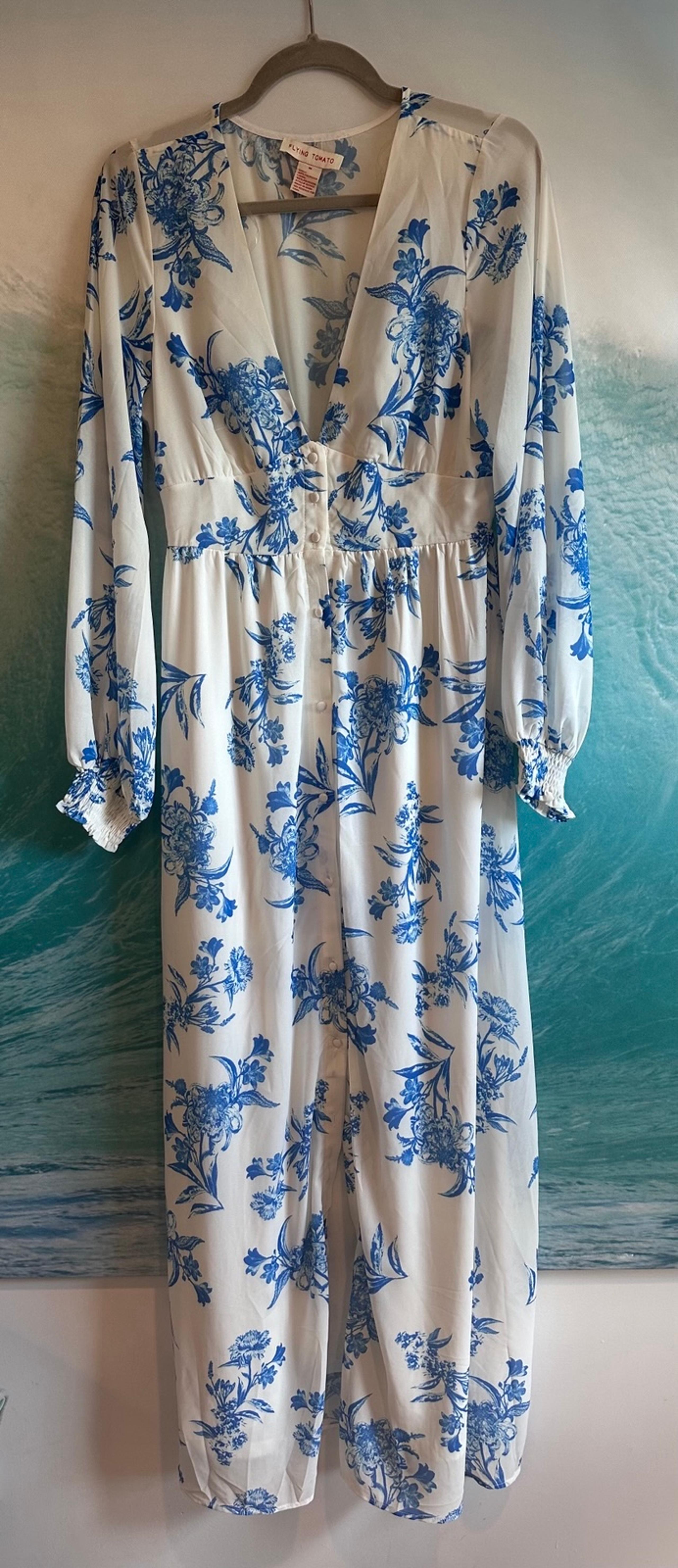 Long sleeve floral dress M