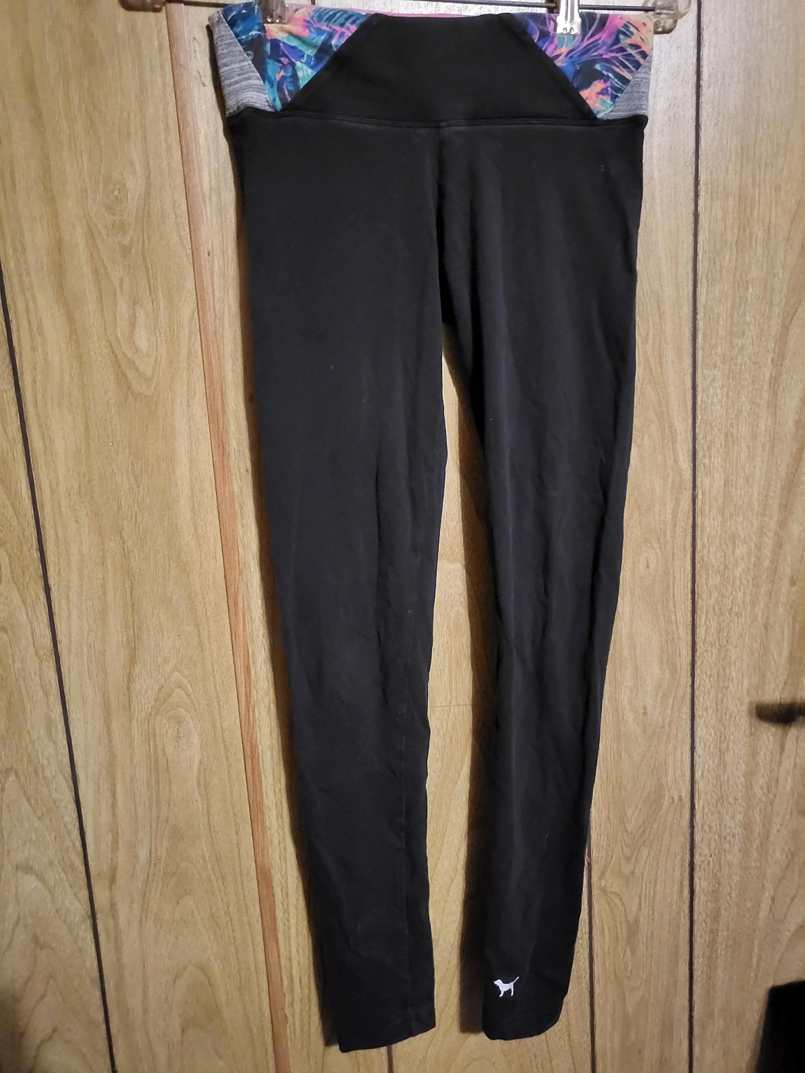 VS PINK Yoga Pants floral top size XS