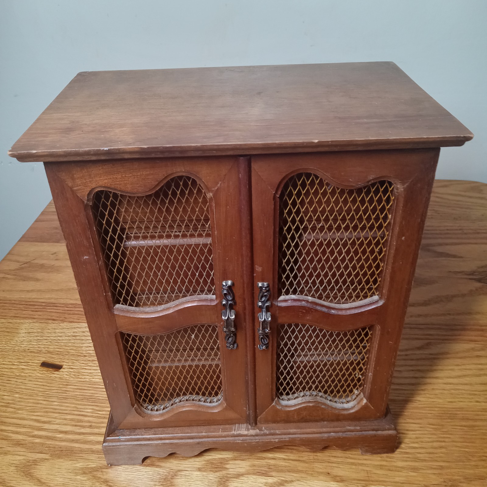 Vintage 1970s Jewelry & Music Box (The Way We Were) Metal Mesh Doors Taiwan