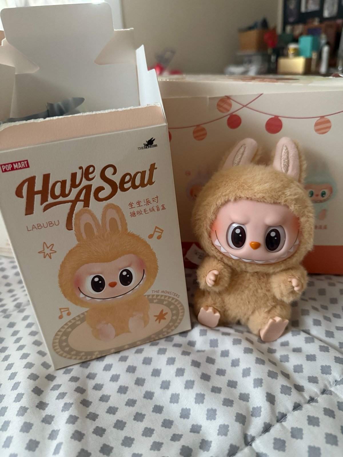 Labubu Have A Seat (HAS) BABA vinyl plush keychain