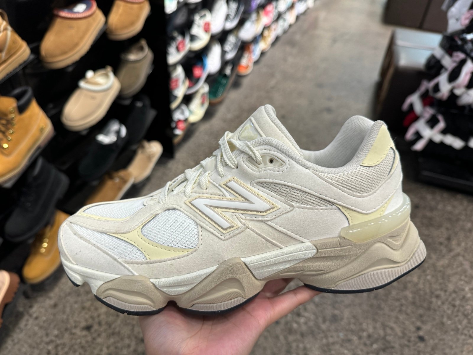 GC9060EK NEW BALANCE 9060 CALCIUM SEA SALT GRADE SCHOOL 7Y