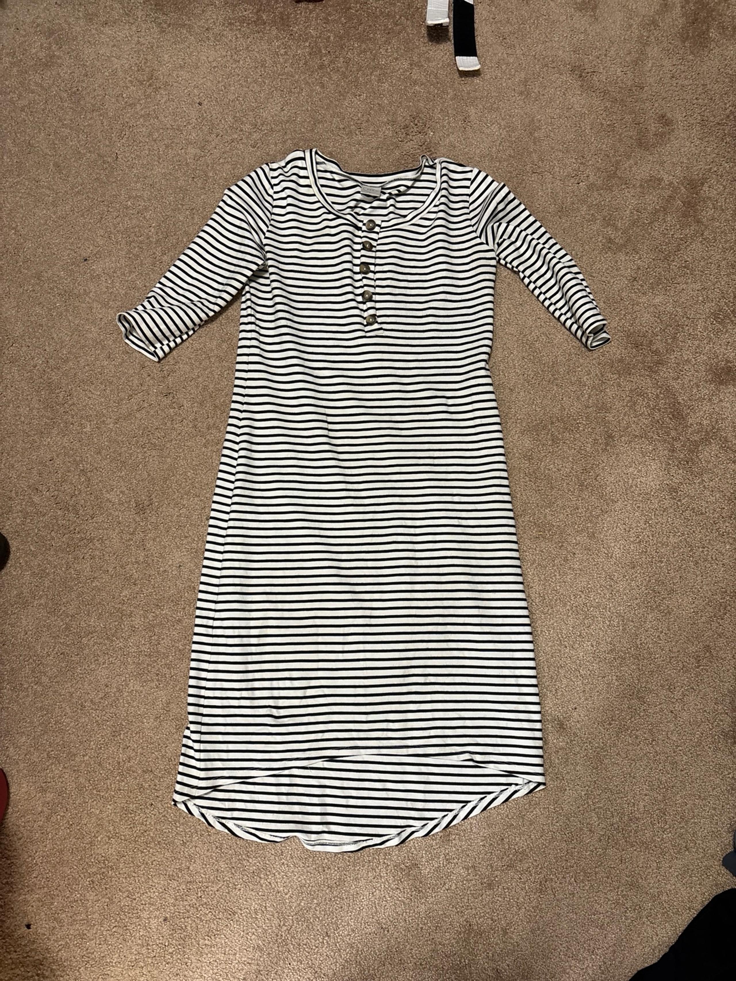 Lou Lou & Company striped elbow length sleeve dress