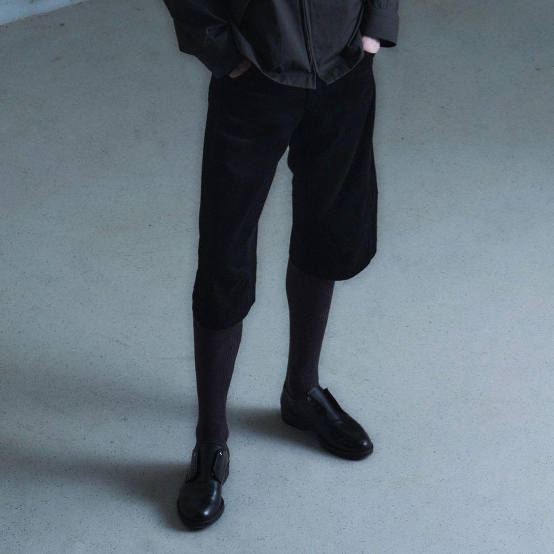 Omar Afridi - Knee darted flare shorts
