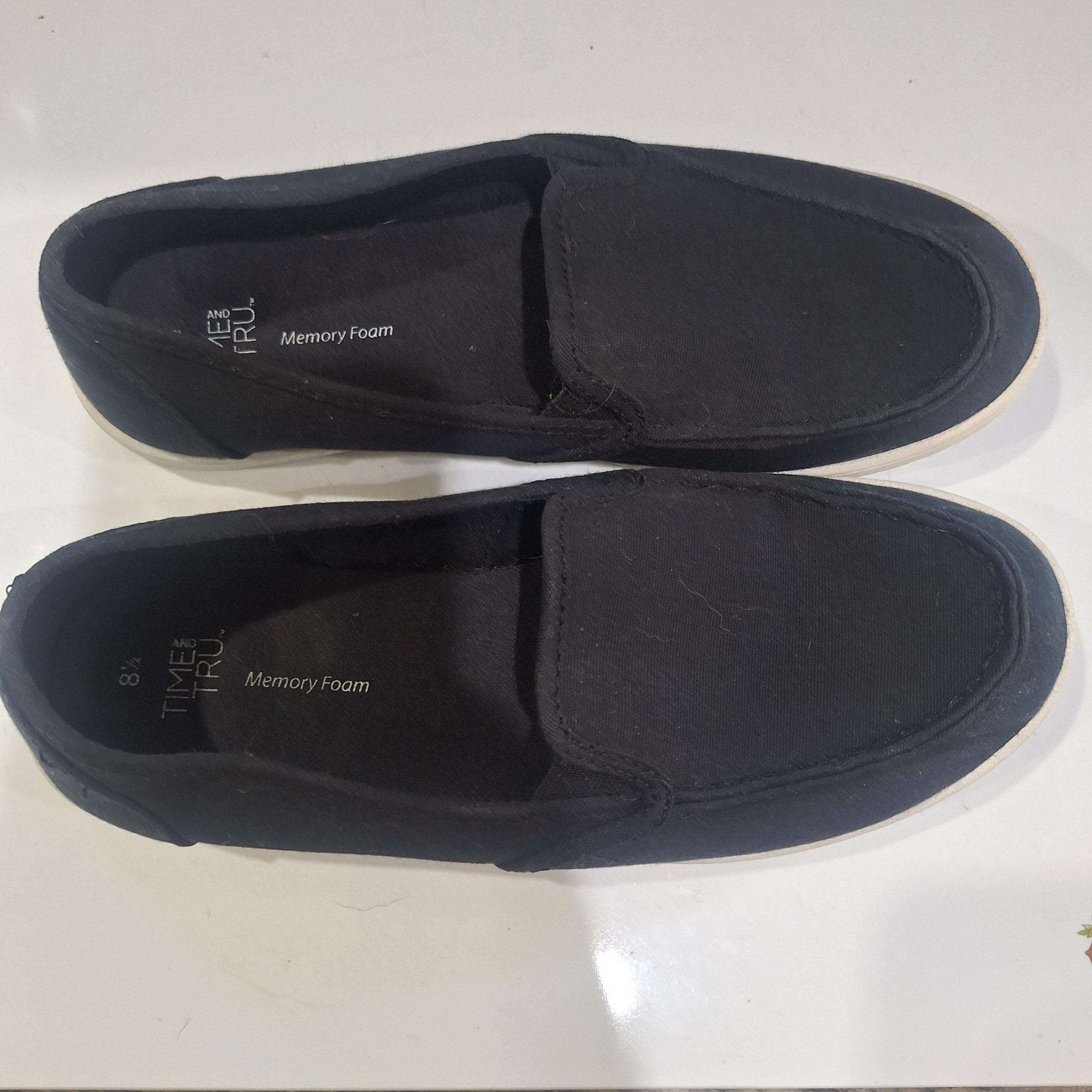 Time & Tru Women's Black Memory Foam Slip On Shoes Size 8 1/2