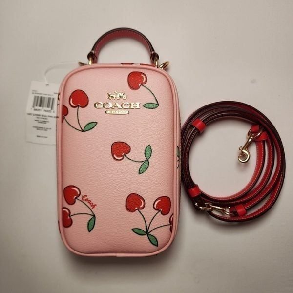 NWT Coach CF371 Eva Phone Crossbody With Heart Cherry Print Powder Pink Multi