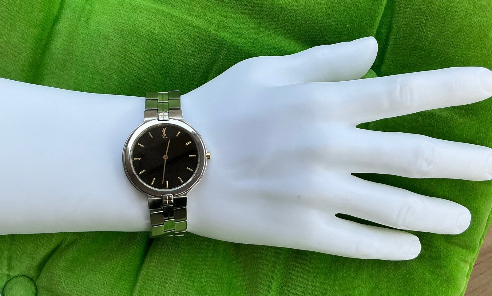 Mens ( unisex) authentic YVES SAINT LAURENT watch