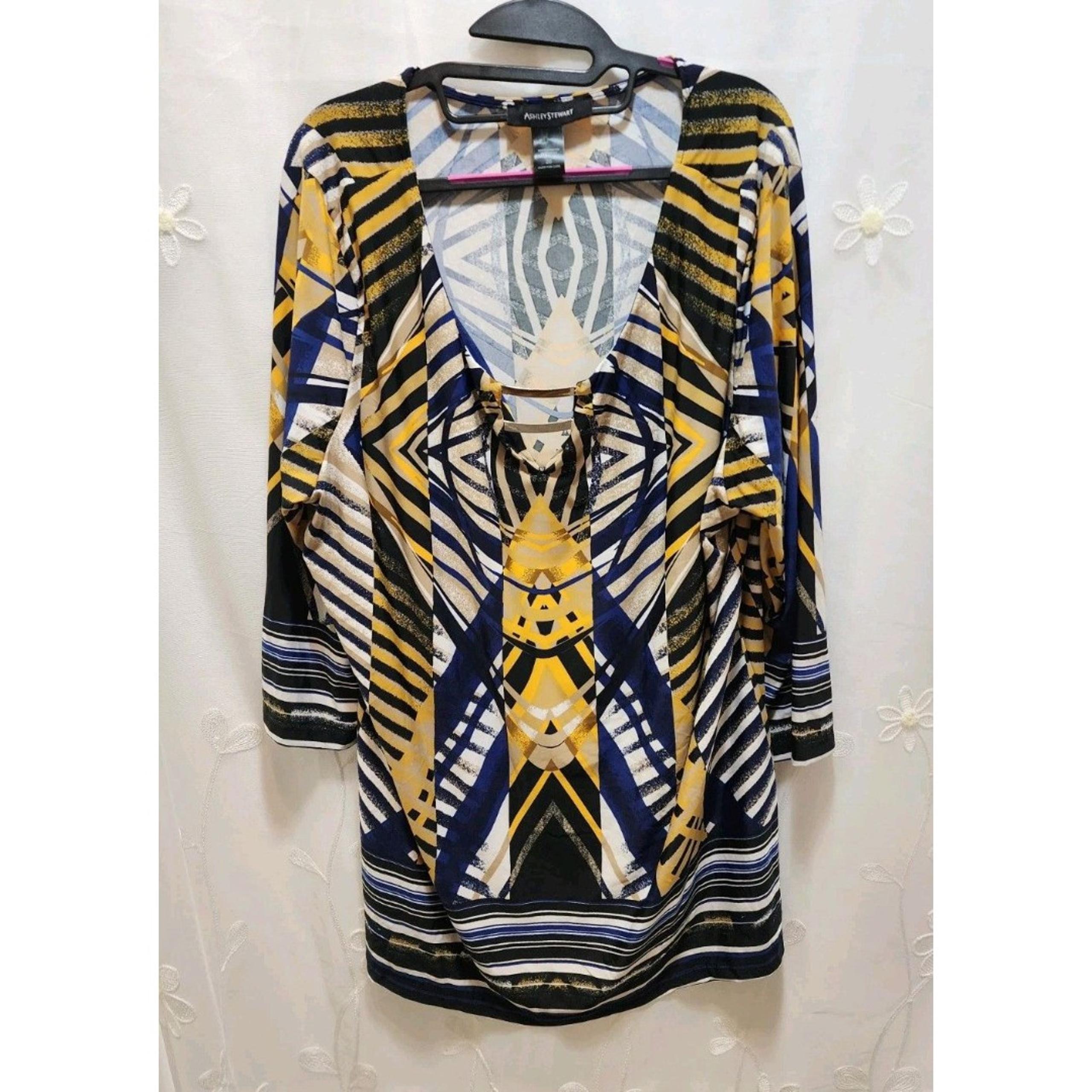 ASHLEY STEWART WOMEN PLUS 26 4X GOLD BLUE ABSTRACT GEOMETRIC TRIBAL TUNIC BLOUSE