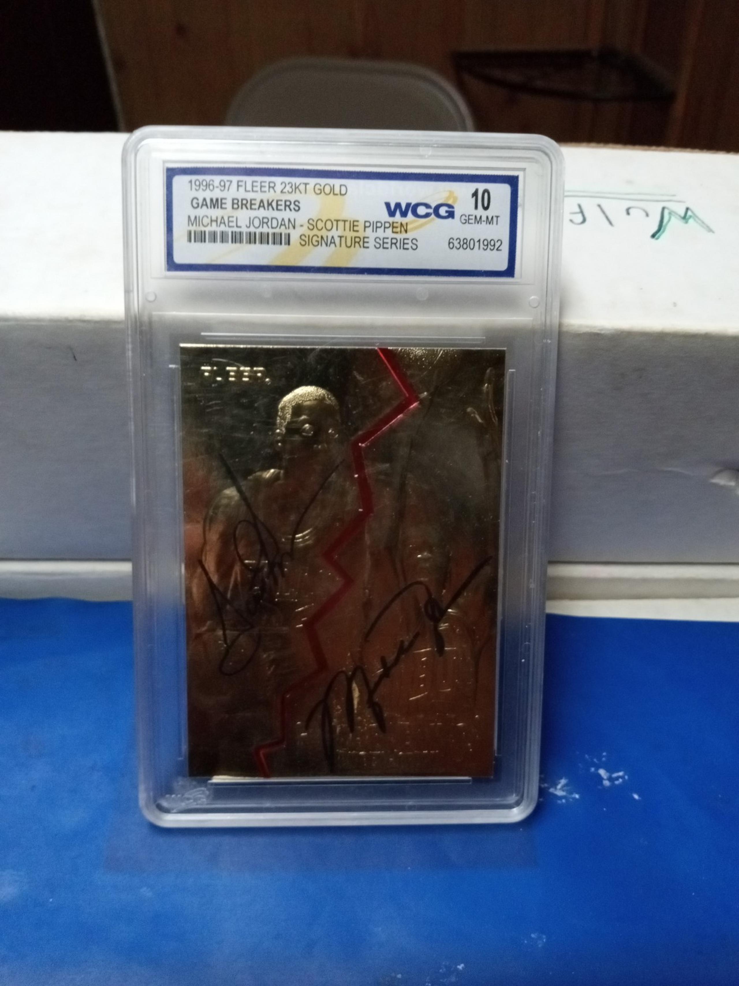 Michael Jordan 96-97 Fleer Graded Sports Card