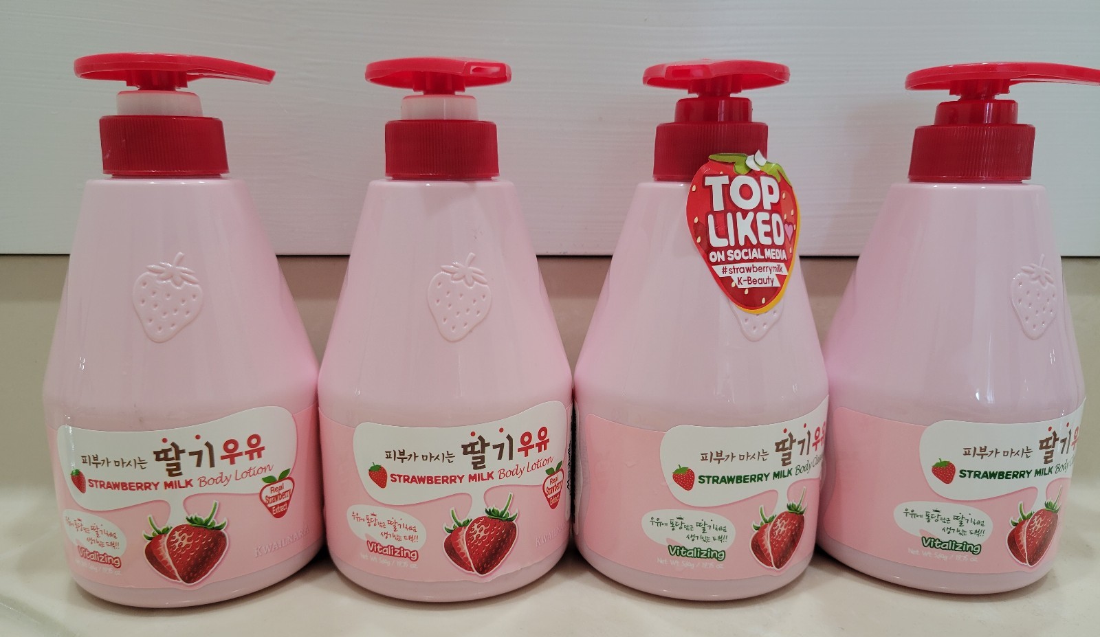 Kwailnara Strawberry Milk Body Cleanser x2/ Body Lotion x2