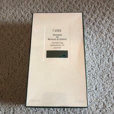 ORIBE Shampoo for moisture control