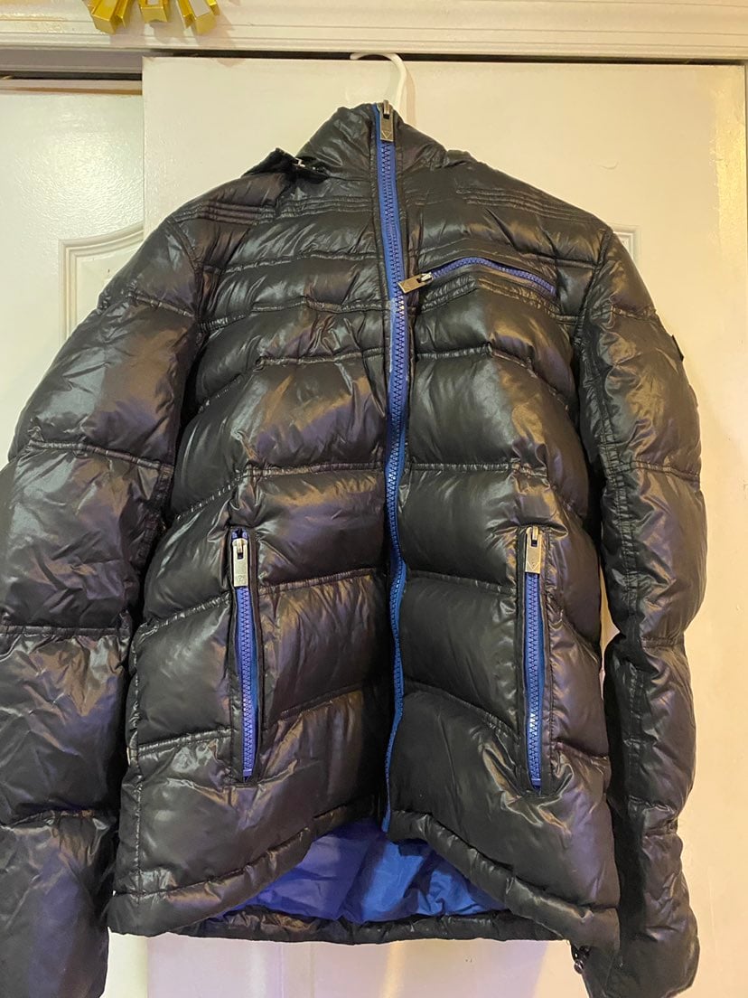 Guess black puffer coat